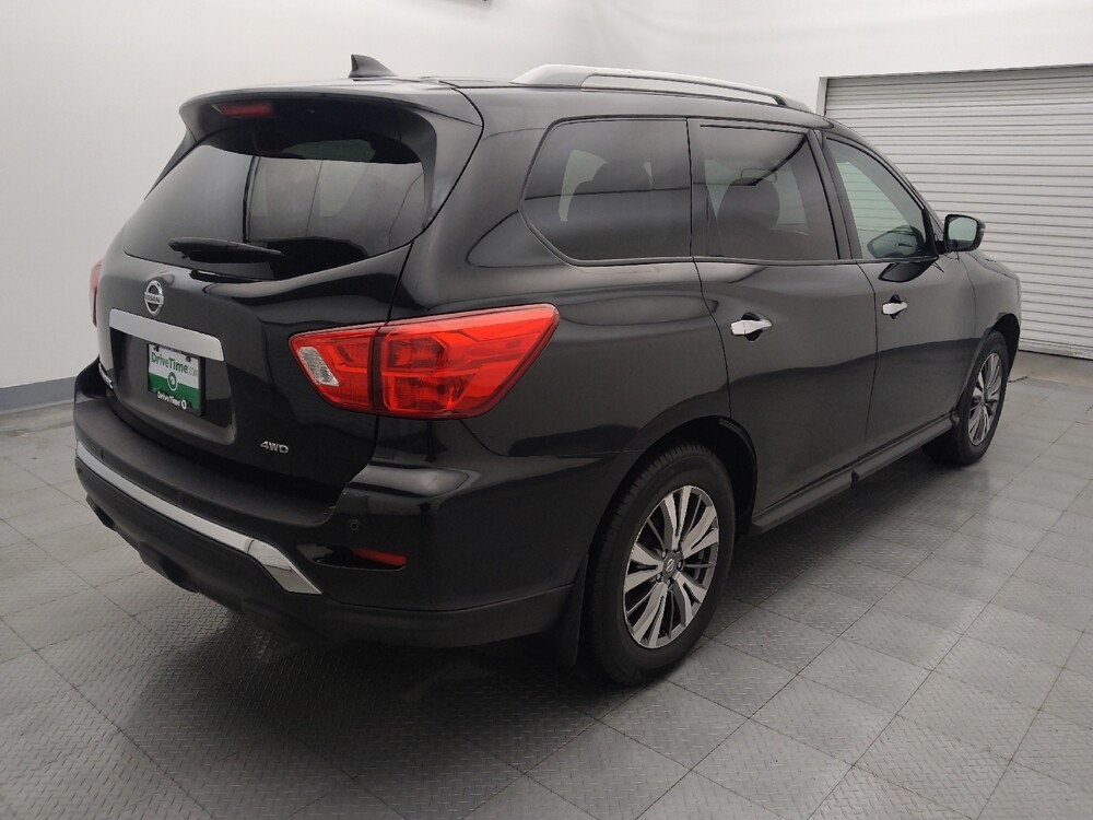 2019 Nissan Pathfinder in Baton Rouge, LA 70816 - 18098419 9