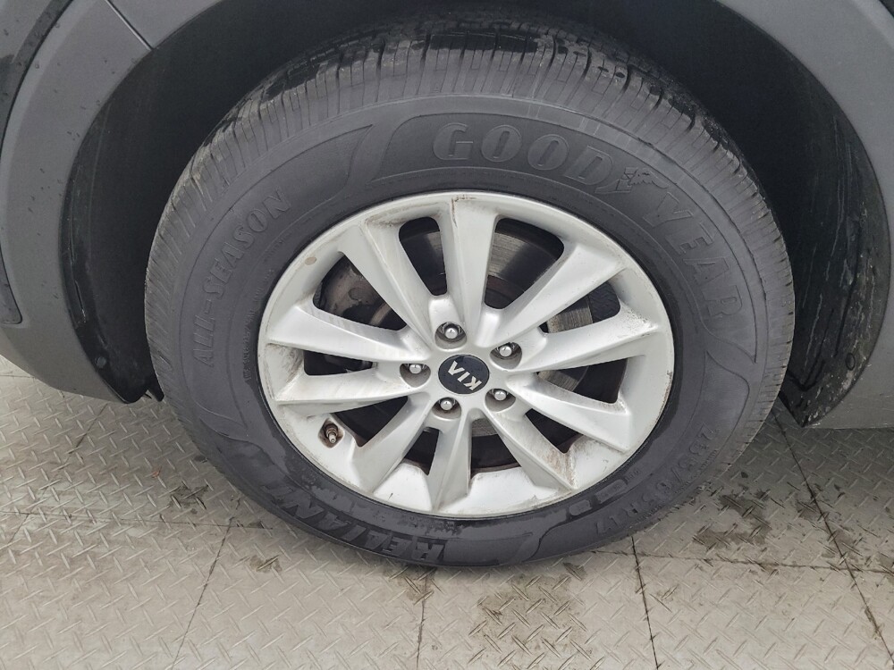 2019 Kia Sorento in Greenville, SC 29607 - 18098437 31