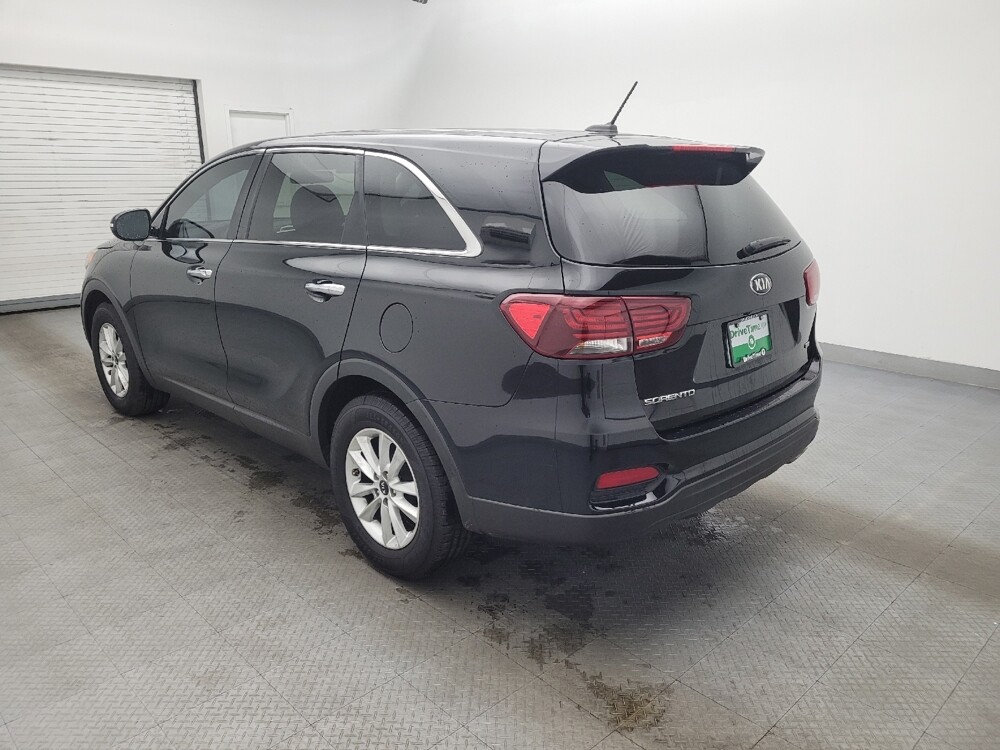 2019 Kia Sorento in Greenville, SC 29607 - 18098437 5