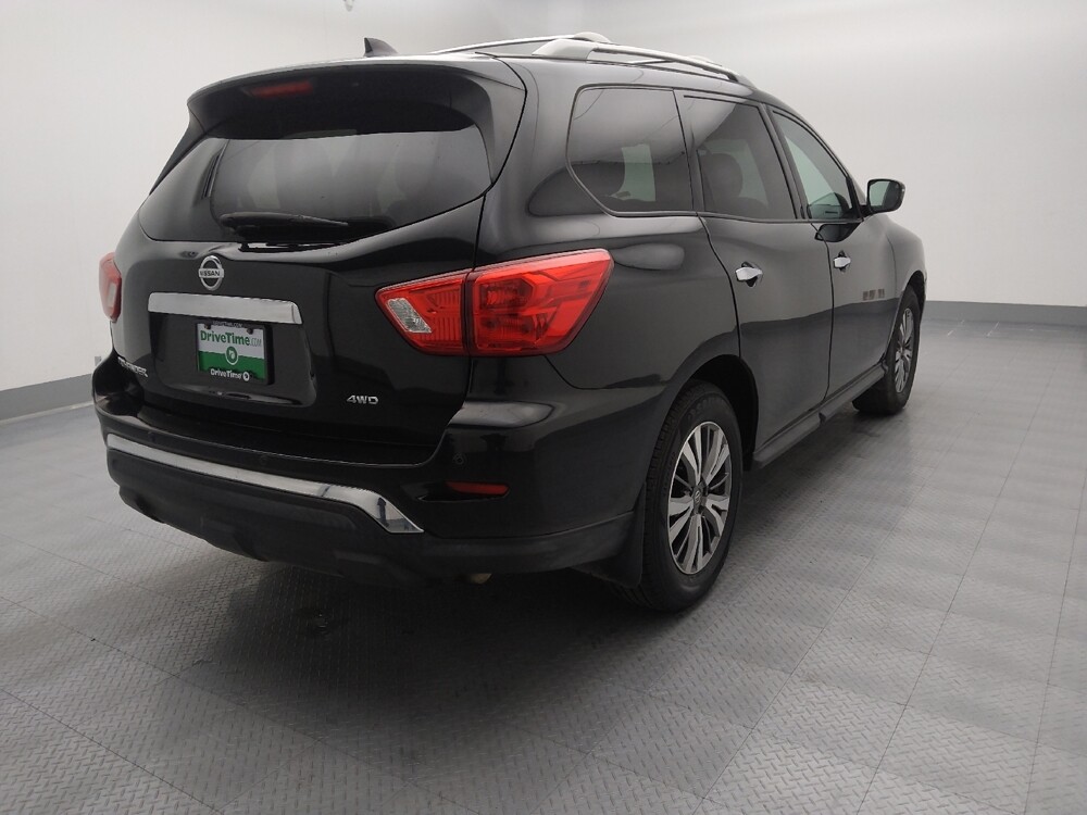 2019 Nissan Pathfinder in Gladstone, MO 64118 - 18098438 9