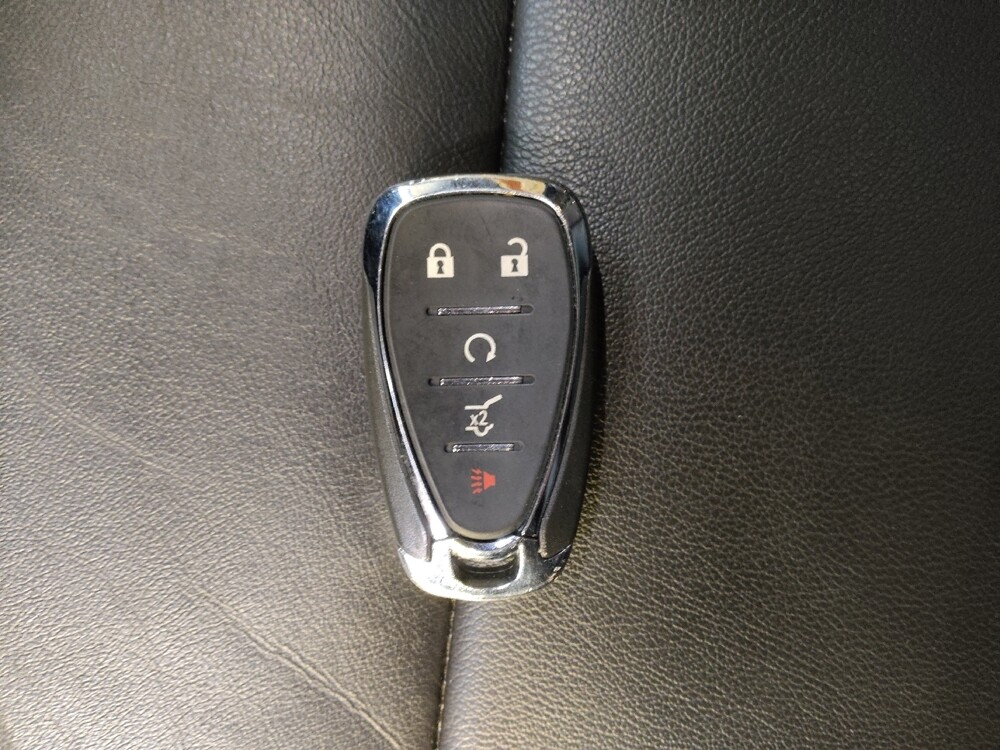 2019 Chevrolet Traverse in Greenville, SC 29607 - 18098444 32