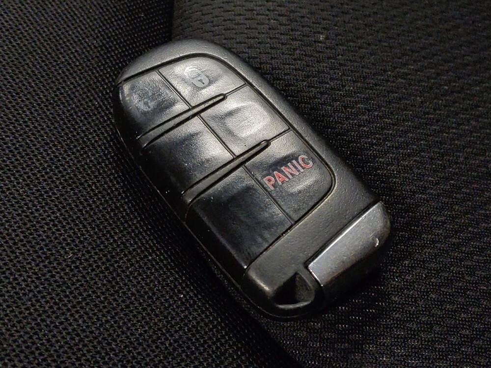 2020 Jeep Renegade in Glendale, AZ 85301 - 18098445 32