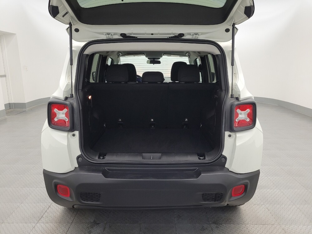 2020 Jeep Renegade in Glendale, AZ 85301 - 18098445 29