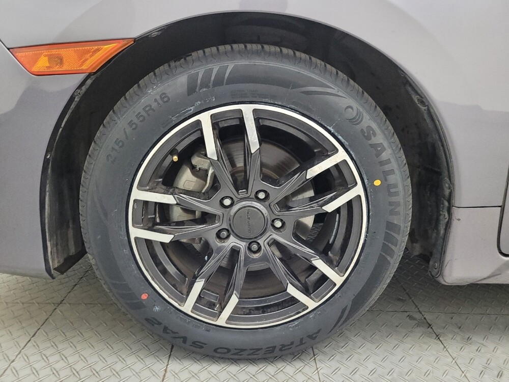 2018 Honda Civic in Mesa, AZ 85210 - 18098446 31