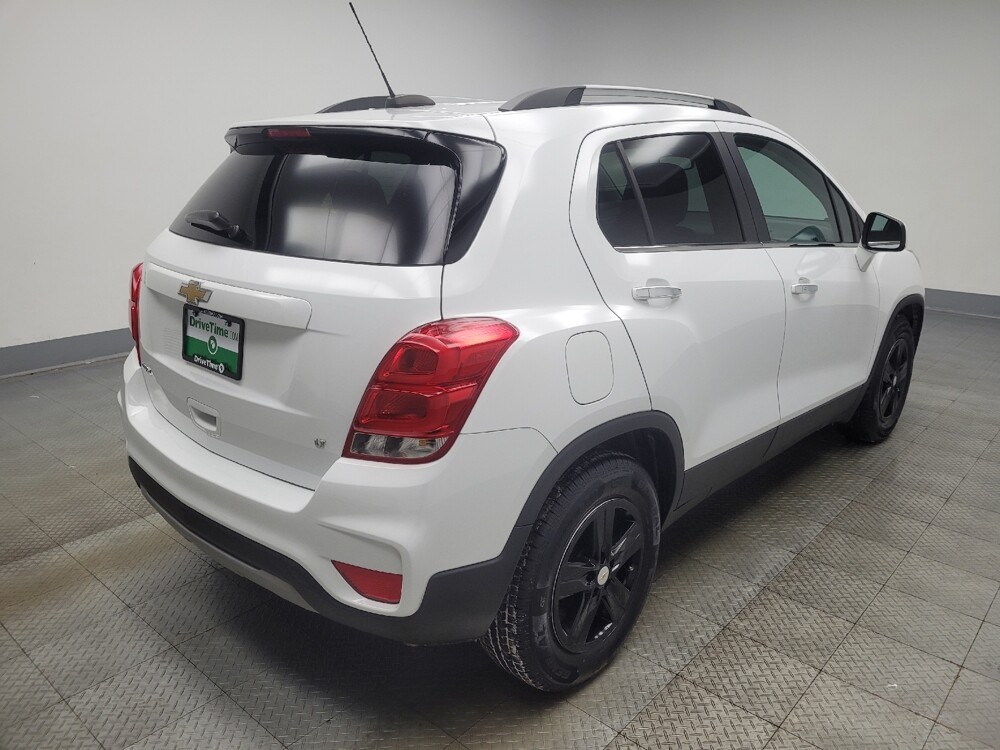 2020 Chevrolet Trax in Ft Wayne, IN 46805 - 18098448 9