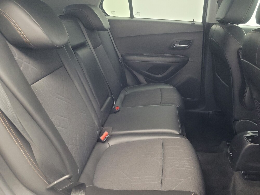 2020 Chevrolet Trax in Ft Wayne, IN 46805 - 18098448 19