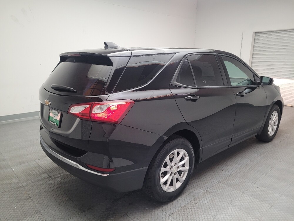 2018 Chevrolet Equinox in Fresno, CA 93726 - 18098451 9