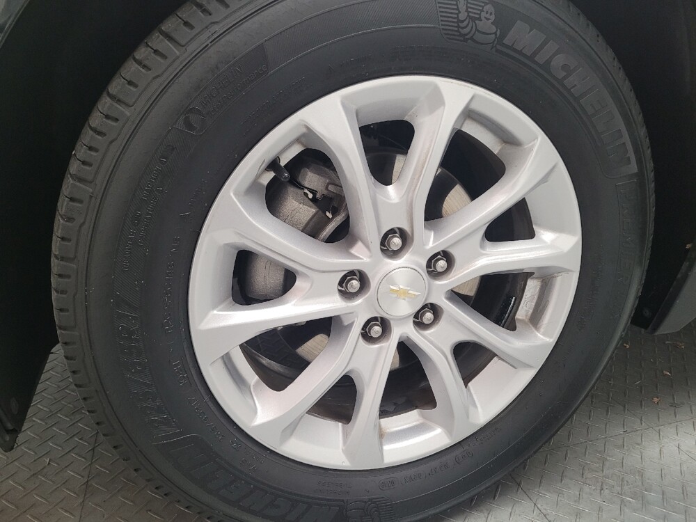 2018 Chevrolet Equinox in Fresno, CA 93726 - 18098451 31