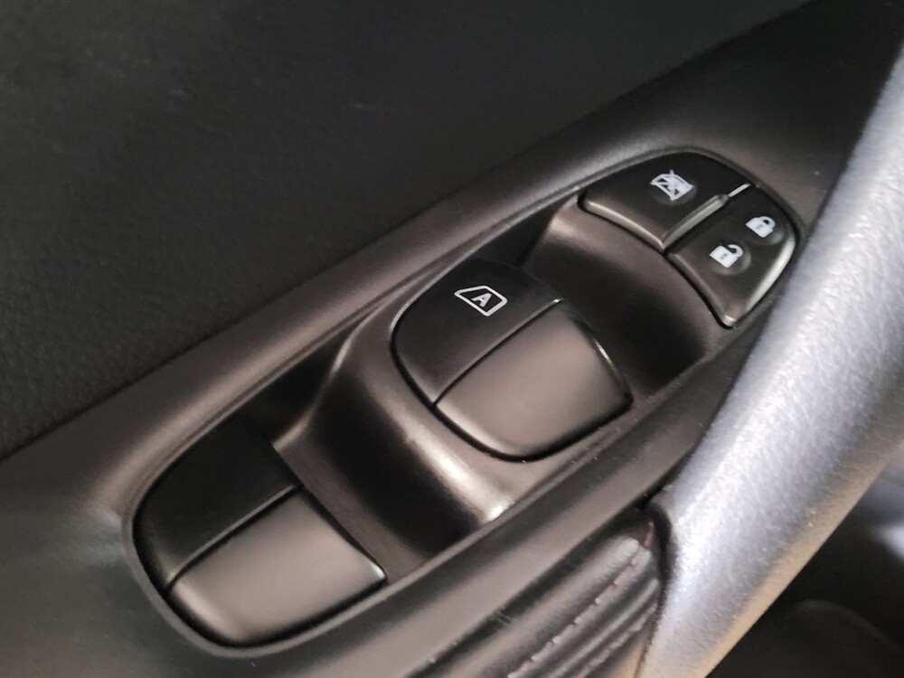 2020 Nissan Rogue in Hialeah, FL 33014 - 18098455 27