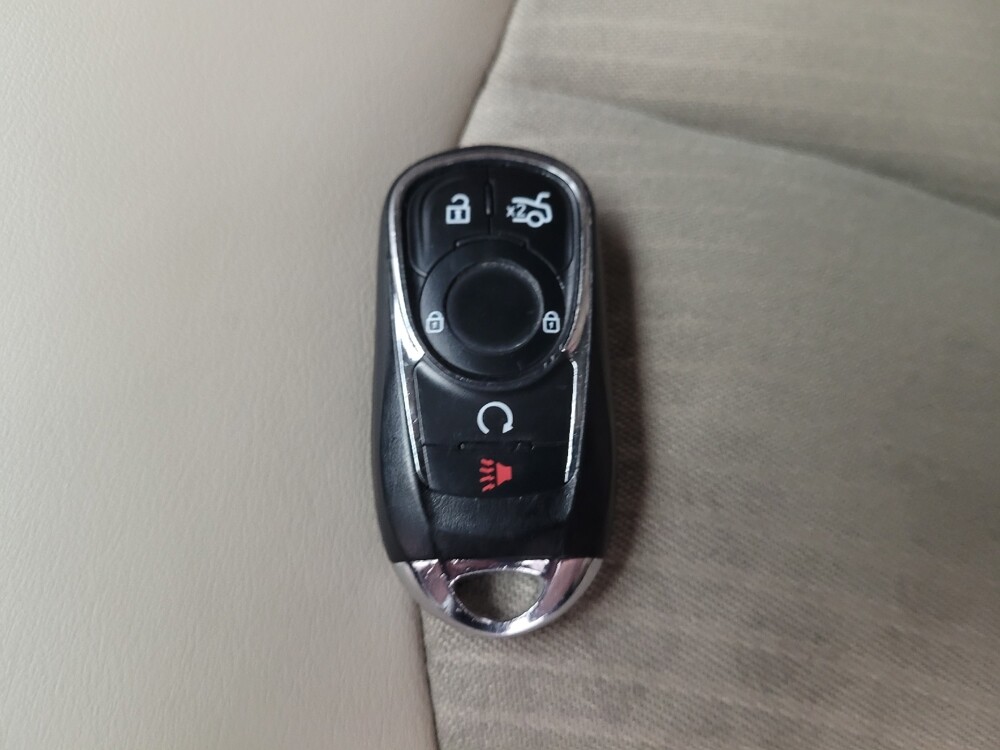 2020 Buick Envision in Downey, CA 90241 - 18098459 32