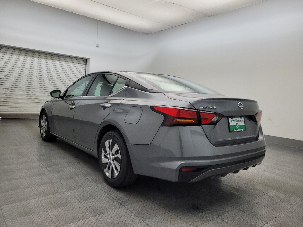 2021 Nissan Altima in Glendale, AZ 85301 - 18098467 5