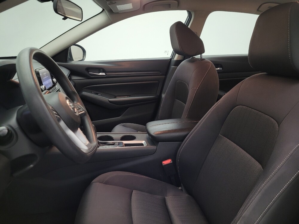 2021 Nissan Altima in Glendale, AZ 85301 - 18098467 17