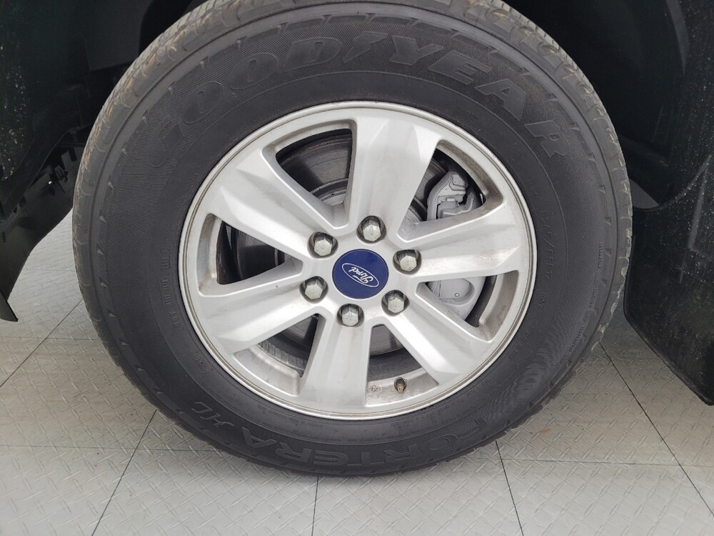 2018 Ford F150 in Lakeland, FL 33815 - 18098475 31