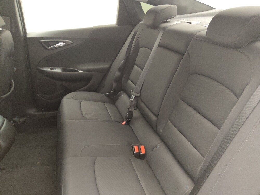 2017 Chevrolet Malibu in Greenville, SC 29607 - 18098490 18