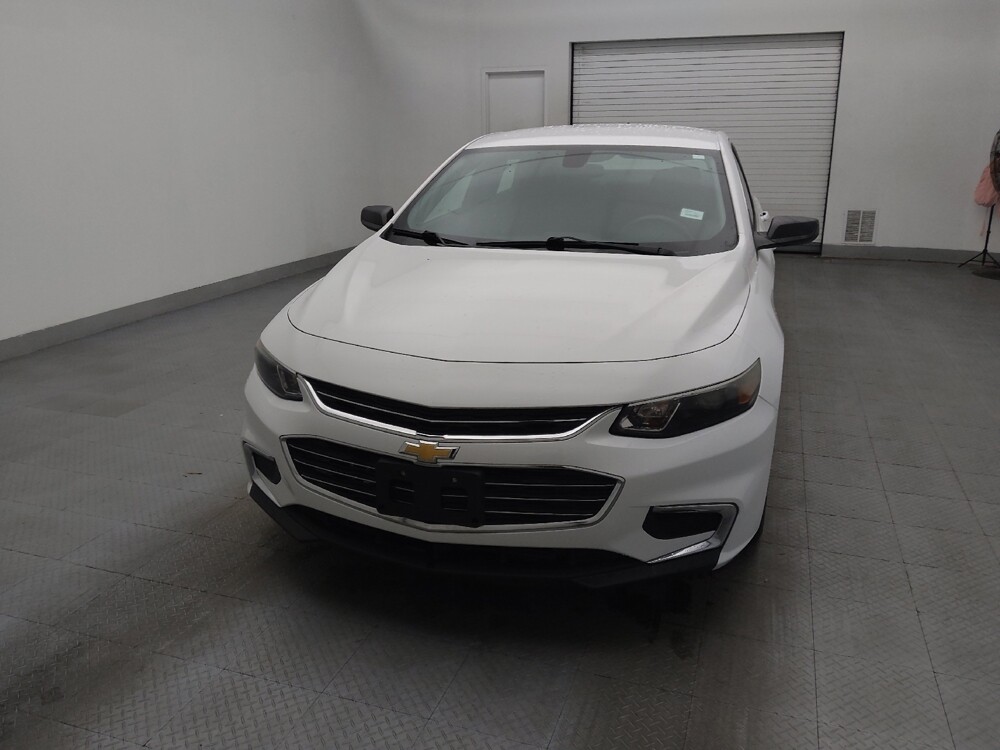 2017 Chevrolet Malibu in Greenville, SC 29607 - 18098490 15