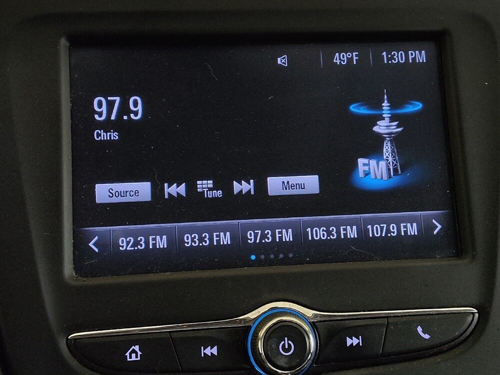 2017 Chevrolet Malibu in Greenville, SC 29607 - 18098490 25