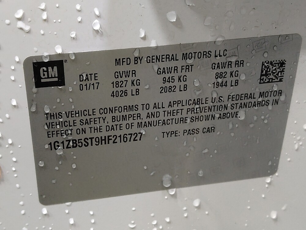 2017 Chevrolet Malibu in Greenville, SC 29607 - 18098490 33