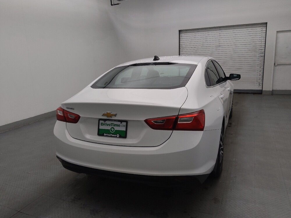 2017 Chevrolet Malibu in Greenville, SC 29607 - 18098490 7