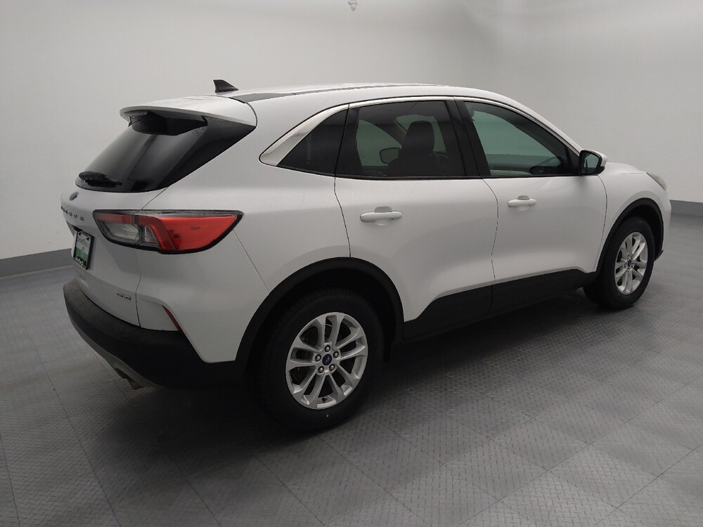 2020 Ford Escape in Wichita, KS 67207 - 18098495 10