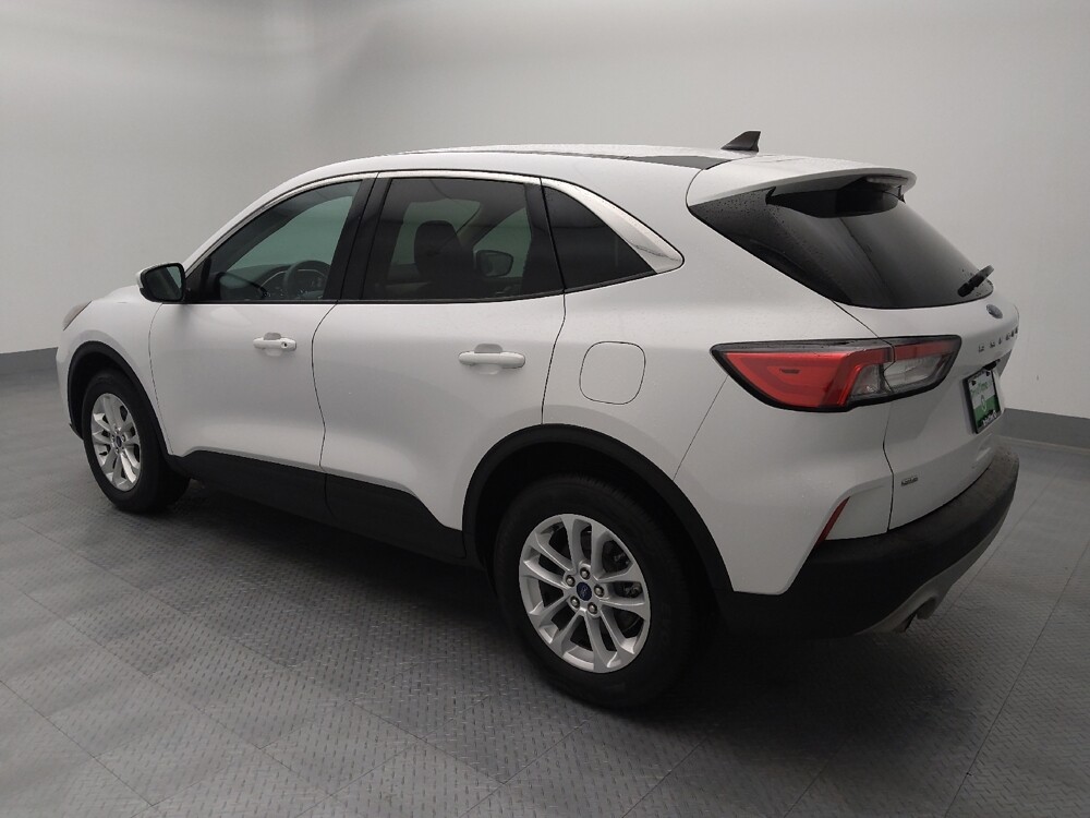 2020 Ford Escape in Wichita, KS 67207 - 18098495 3