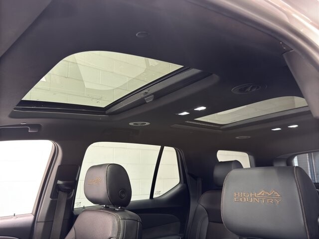 2022 Chevrolet Traverse in Burlington, WI 53105 - 18098513 39