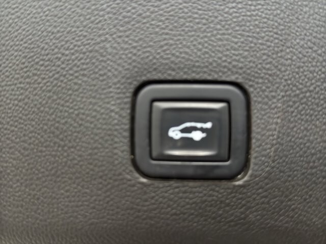 2022 Chevrolet Traverse in Burlington, WI 53105 - 18098513 24