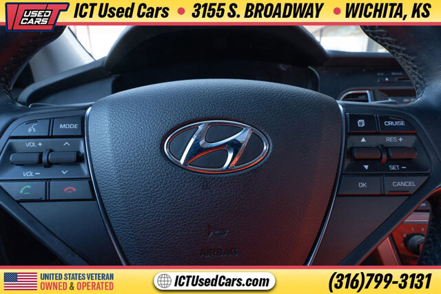 2017 Hyundai Sonata in Wichita, KS 67216 - 18098515 17