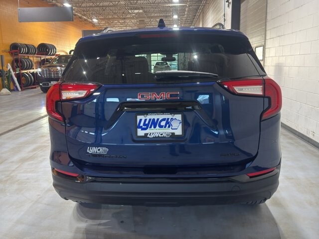 2022 GMC Terrain in Burlington, WI 53105 - 18098532 4