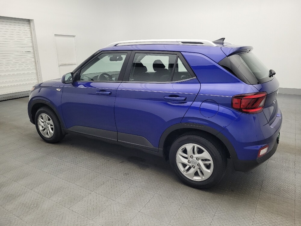 2020 Hyundai Venue in Gainesville, FL 32609 - 18098534 3