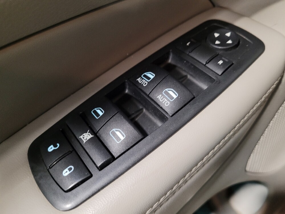 2013 Jeep Grand Cherokee in Montclair, CA 91763 - 18098537 27