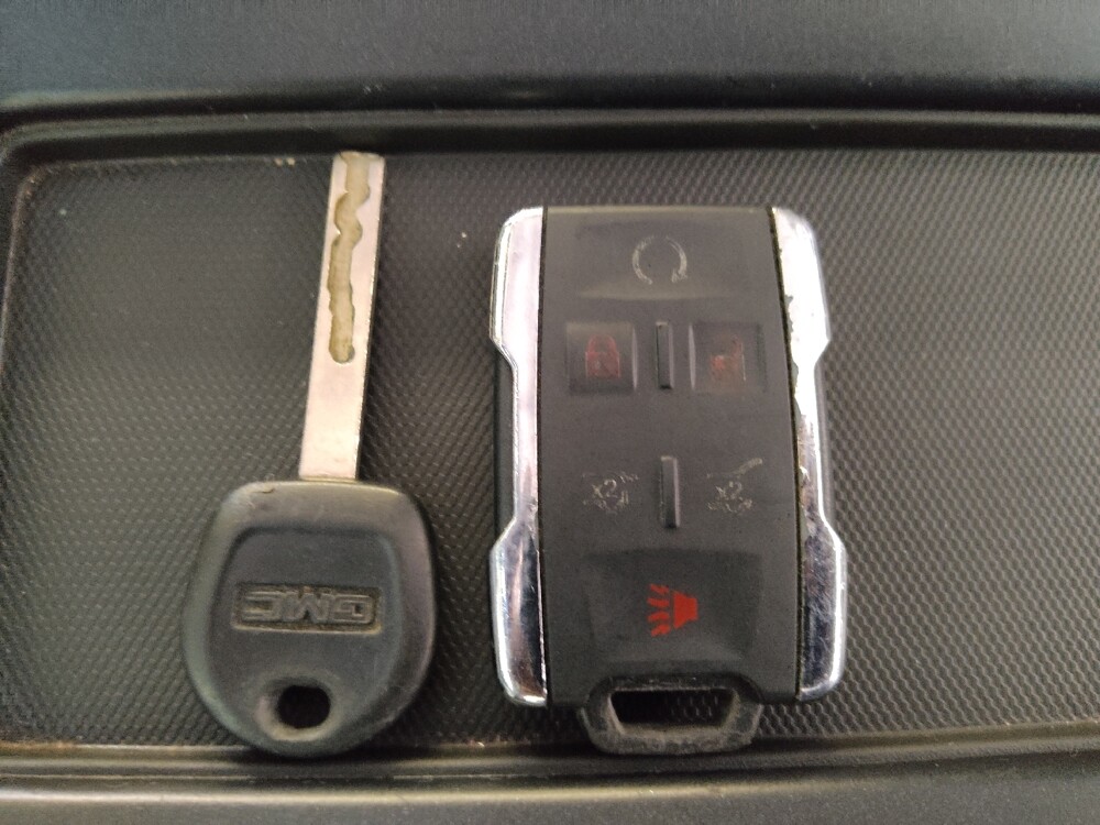 2019 GMC Yukon in Pelham, AL 35124 - 18098540 32