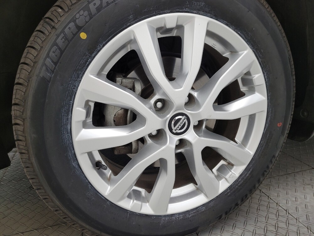 2018 Nissan Rogue Sport in Chandler, AZ 85225 - 18098550 31