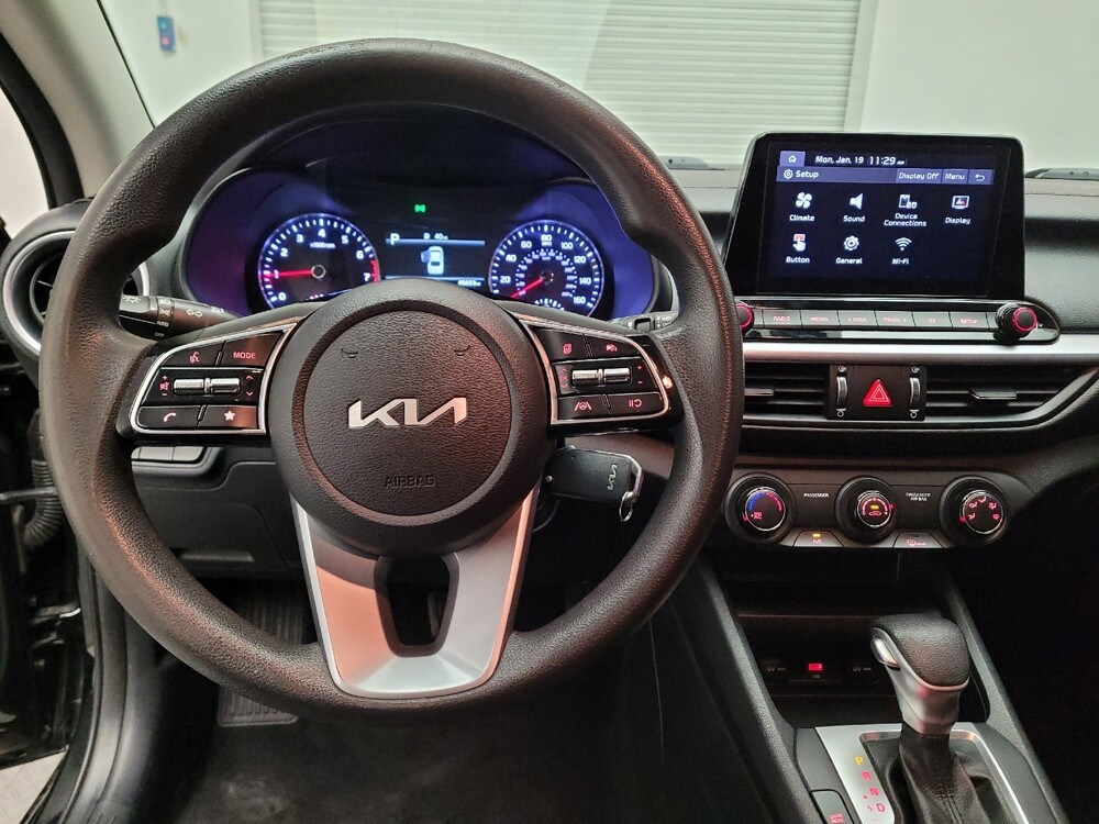 2022 Kia Forte in Montclair, CA 91763 - 18098553 22