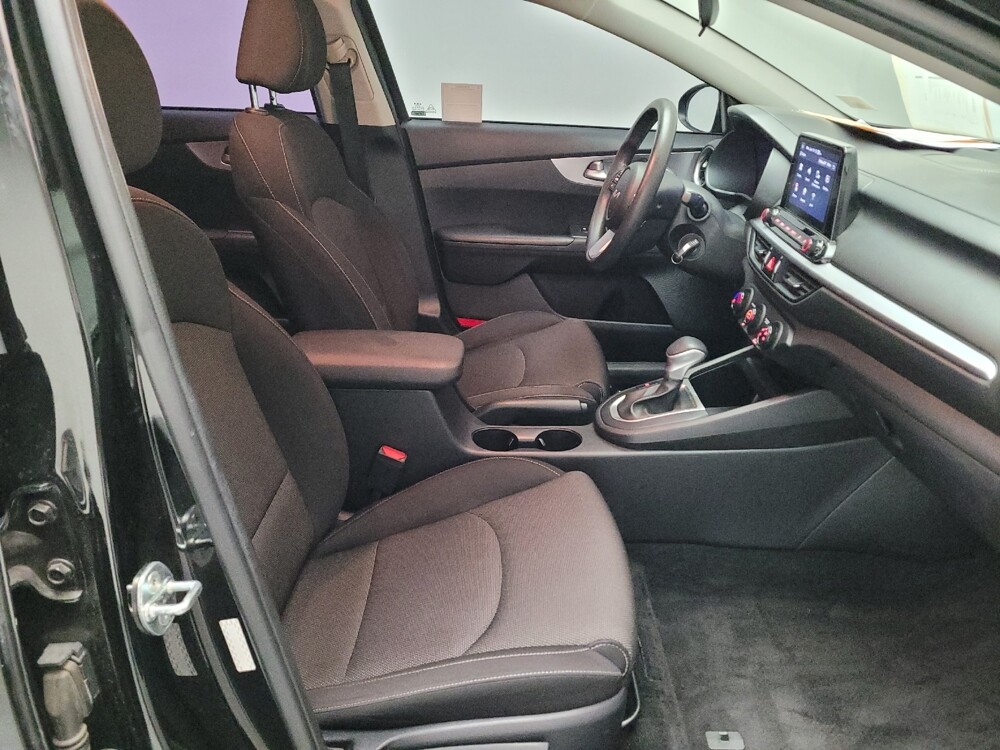 2022 Kia Forte in Montclair, CA 91763 - 18098553 21