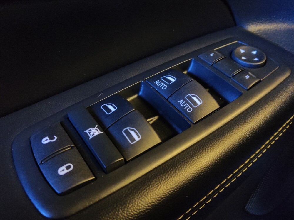 2015 Jeep Grand Cherokee in Albuquerque, NM 87123 - 18098560 27