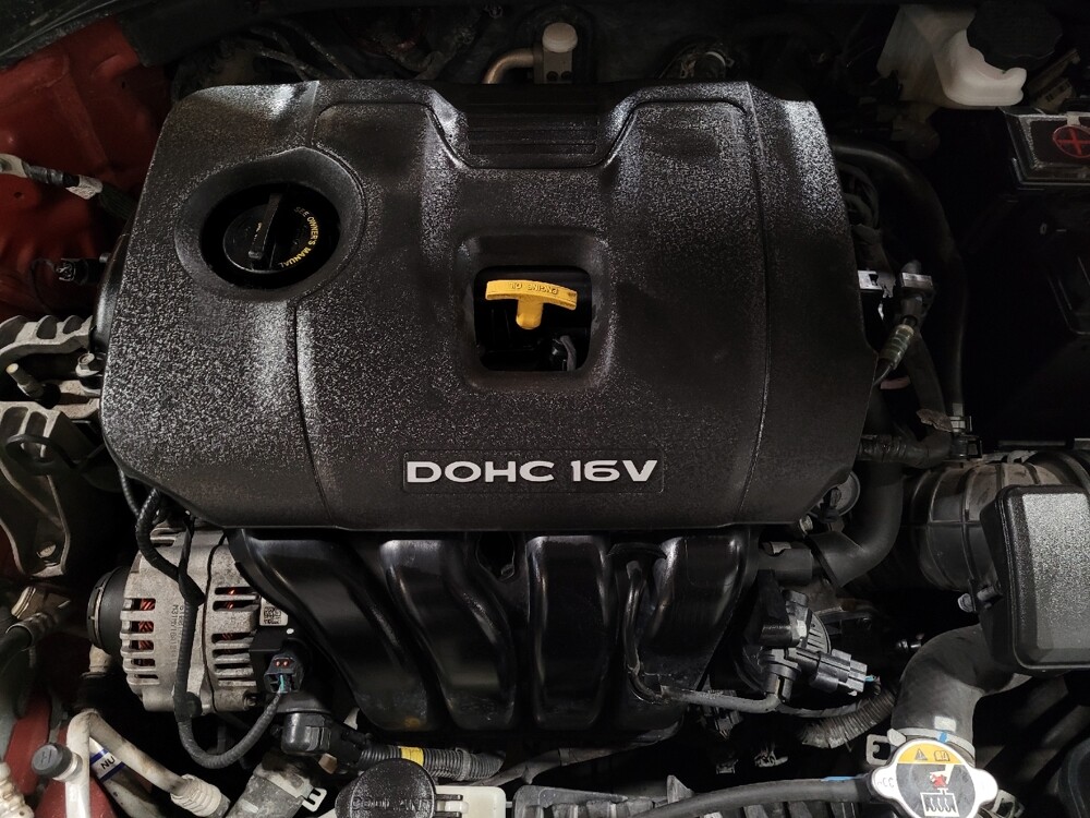 2018 Hyundai Elantra in Pensacola, FL 32505 - 18098563 30