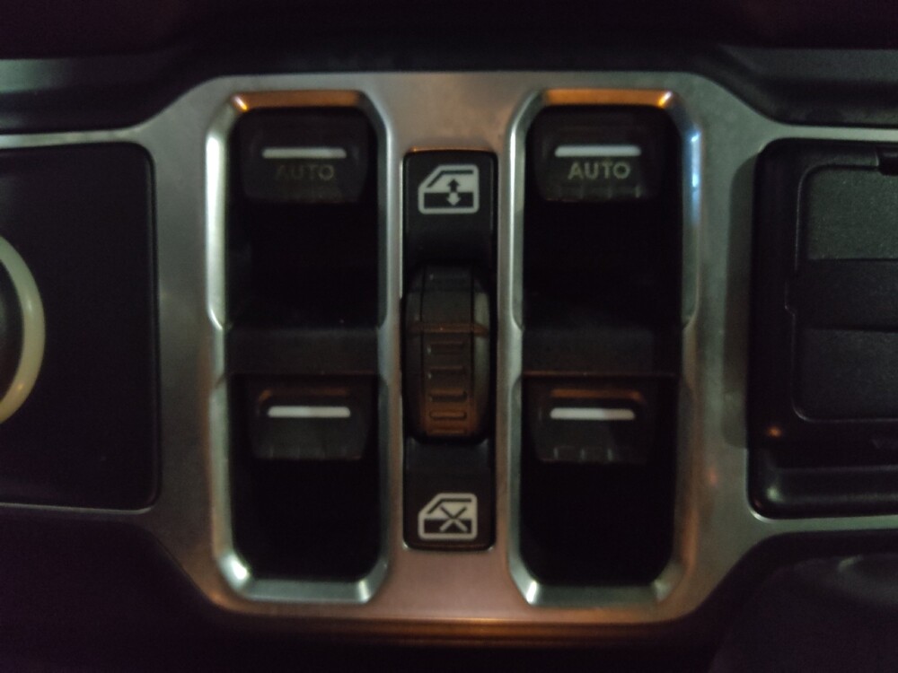 2018 Jeep Wrangler in Mobile, AL 36606 - 18098569 27