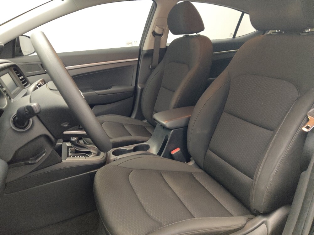 2019 Hyundai Elantra in Lauderdale Lakes, FL 33313 - 18098570 17
