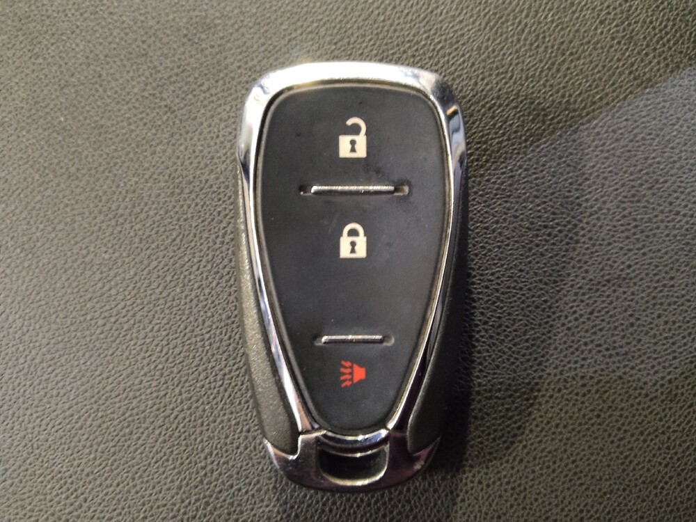 2018 Chevrolet Equinox in Hialeah, FL 33014 - 18098580 32