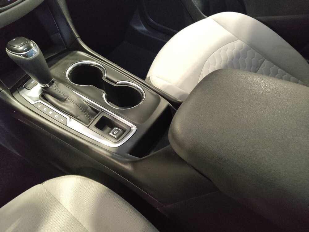 2018 Chevrolet Equinox in Hialeah, FL 33014 - 18098580 26