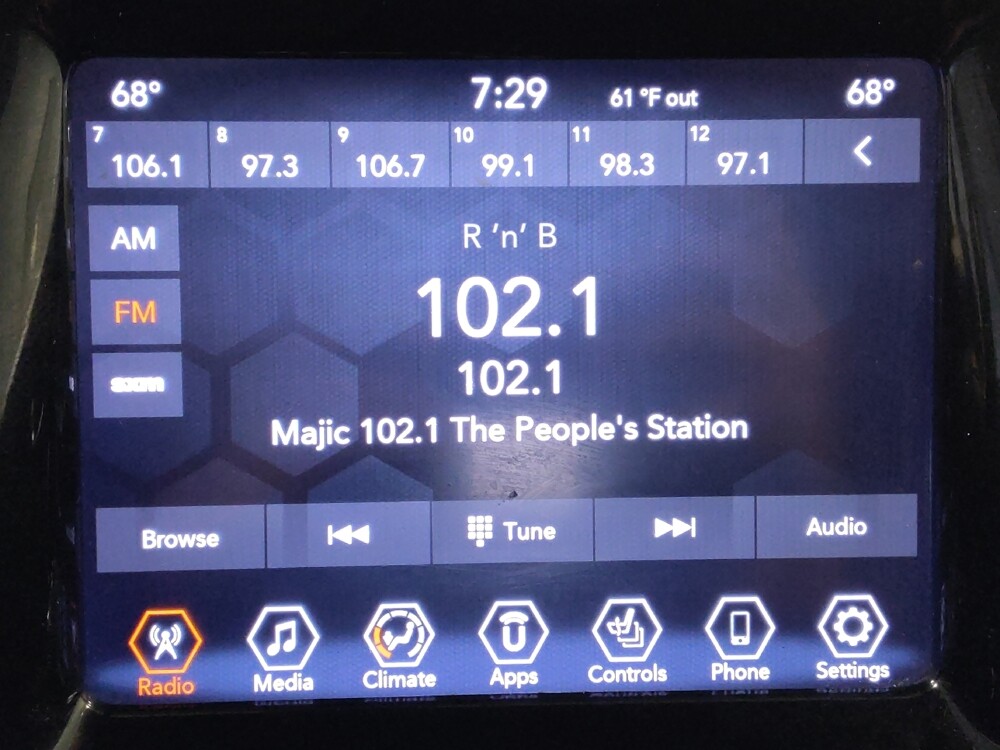 2020 Jeep Compass in Live Oak, TX 78233 - 18098610 25