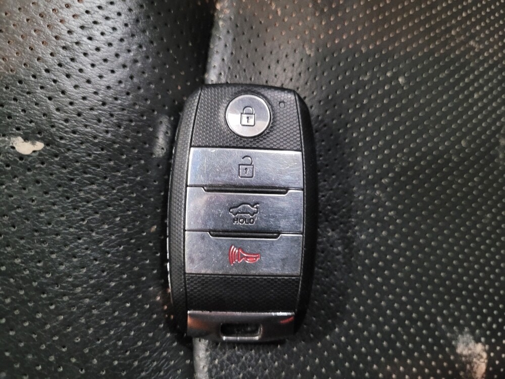 2015 Kia Optima in Pittsburgh, PA 15237 - 18098618 32