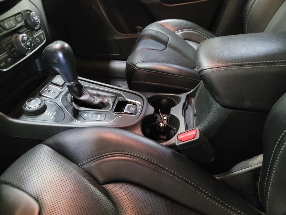 2022 Jeep Cherokee in Pittsburgh, PA 15237 - 18098619 26