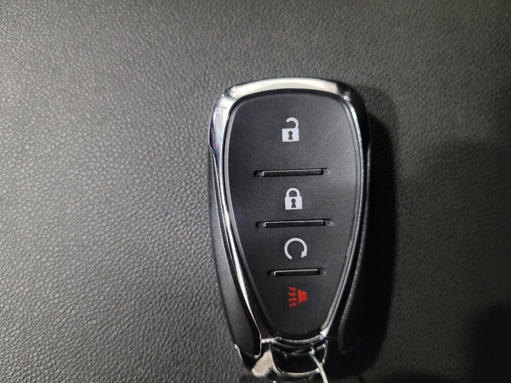 2019 Chevrolet Equinox in Pittsburgh, PA 15237 - 18098623 32