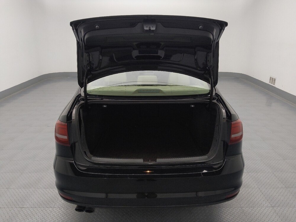 2017 Volkswagen Jetta in St. Louis, MO 63136 - 18098627 29