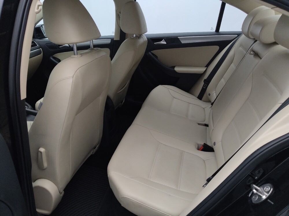 2017 Volkswagen Jetta in St. Louis, MO 63136 - 18098627 18