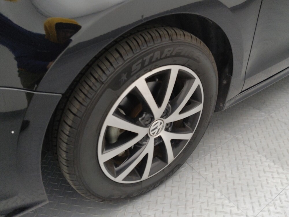 2017 Volkswagen Jetta in St. Louis, MO 63136 - 18098627 31