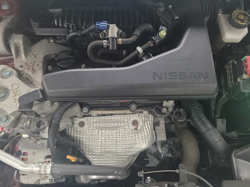 2016 Nissan Rogue in Eastpointe, MI 48021 - 18098631 30