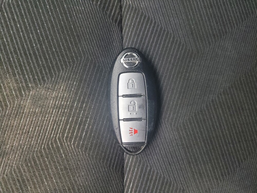 2016 Nissan Rogue in Eastpointe, MI 48021 - 18098631 32