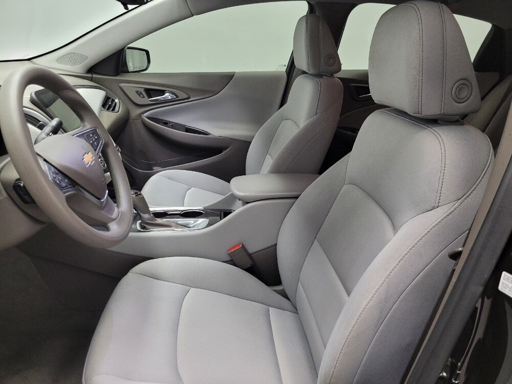 2020 Chevrolet Malibu in Las Vegas, NV 89104 - 18098635 17